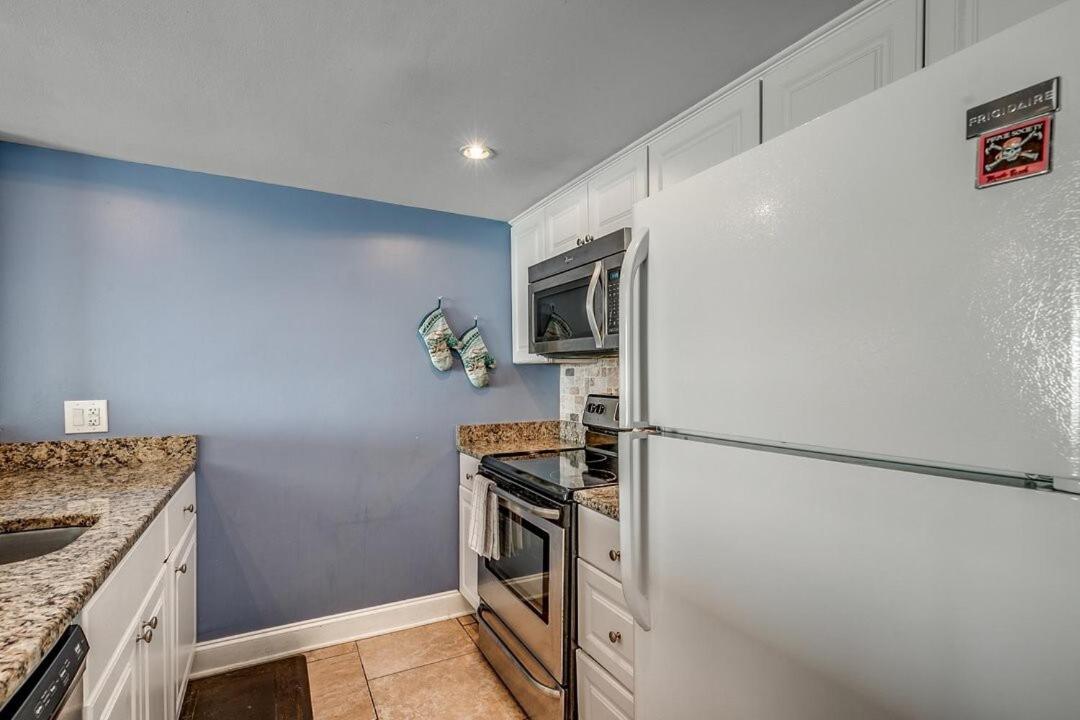 Вилла Oceanfront 2Br At Blue Water Миртл-Бич Экстерьер фото